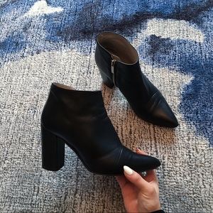 Zara Leather Ankle Boots 🖤